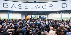 Swatch tổ chức triển lãm riêng cùng thời điểm BaselWorld
