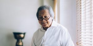 Huyền thoại sống Adrian Zecha – Một mình một sân