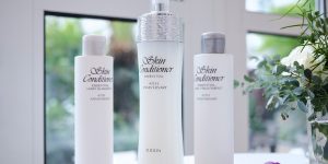 Nước dưỡng huyền thoại Skin Conditioner – Hành trình duy mỹ 45 năm của Albion