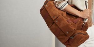 Mùa du lịch đến gần: Những chiếc túi đa dụng và sành điệu cho quý ông