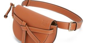 Loewe Gate Bum Bag: Túi xách sành điệu cho ngày hè thêm năng động
