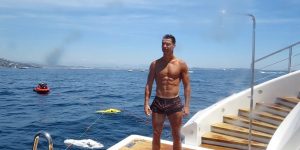 CR7 thuê du thuyền tận hưởng kỳ nghỉ dưỡng xa hoa chưa từng có