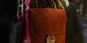 Tín đồ Gucci: Dấu ấn thời trang thập niên 70 trên túi xách “Gucci Grey”