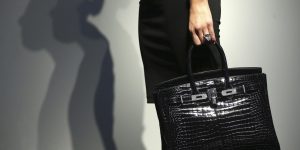 Trẻ hóa sự xa xỉ (Kỳ 6): Millennials, cuộc săn lùng Hermès và bí mật sự xa xỉ kiểu mới của Trung Quốc