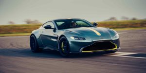 Aston Martin Vantage AMR: Trở về quá khứ với cỗ xe thể thao hộp số sàn