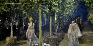 Đến lượt Dior gặp khủng hoảng tại Trung Quốc