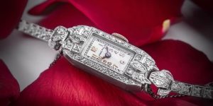 New York: Triển lãm đồng hồ cocktail cổ điển Blancpain từng thuộc về Marilyn Monroe