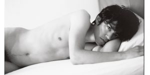 Paris Photo 2019: Những bức ảnh nam khỏa thân gợi cảm nhất trong triển lãm