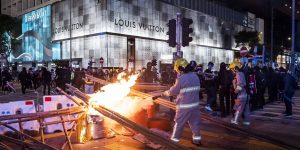 Nhìn lại ngành công nghiệp xa xỉ năm 2019: Quá khứ, Hiện tại và Tương lai