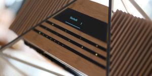 Loa Aurora của iFi: Trải nghiệm chất âm tuyệt vời trong mọi khung cảnh