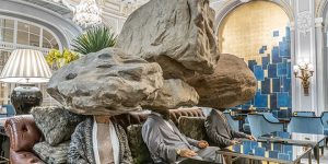 “Nếu tôi chết, tôi không biết những gì mình đang làm” – một triển lãm của Sun Yuan và Peng Yu