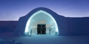 Checking-in: Qua đêm trong không gian băng nghệ thuật biến đổi tại Thụy Điển