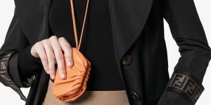The Pouch Bag Bottega Veneta: Chiếc túi siêu nhỏ biểu tượng