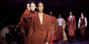 Hugo Boss Thu Đông 2020: Bước chuyển mình sang đối tượng thời đại mới