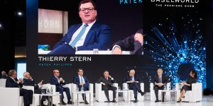 Hoãn mọi kế hoạch, các hãng đồng hồ chuẩn bị đón nhận năm tồi tệ nhất trong lịch sử