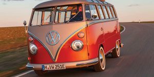 Volkswagen E-Bulli: Xe buýt chạy điện mang đậm âm hưởng retro