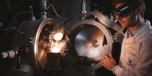 5 thương hiệu xa xỉ và cuộc đua hợp kim quý trong chế tác đồng hồ