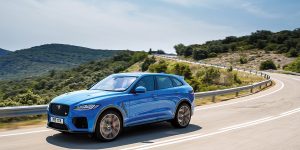 Luxuo Review: Jaguar F-Pace SVR – mạnh mẽ nhưng thanh lịch