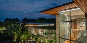 Chiêm ngưỡng nhà kính xa hoa “all in one” giữa thiên nhiên tại Ahmedabad