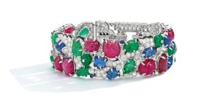 Vòng tay Cartier khuynh đảo sàn đấu giá Sotheby trực tuyến