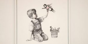 Một tác phẩm của Banksy suýt bị đánh cắp từ Bệnh viện Đa khoa Southampton