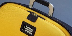 Ferrari hợp tác với Marc Newson: BST hành lý lấy cảm hứng từ xe hơi