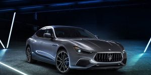 Maserati ra mắt chiếc xe hybrid sang trọng đầu tiên
