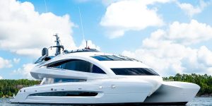 Royal Falcon Fleet trình làng siêu du thuyền Royal Falcon One