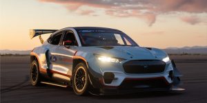Ford Mustang Mach-E 1400: Sức mạnh mãnh thú từ 7 cộng cơ điện