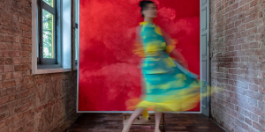 Tia-Thủy Nguyễn: Trôi bồng bềnh qua những ranh giới nghệ thuật