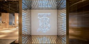 LUXUO POINT: Cửa hàng tích hợp công nghệ của Burberry có phải là xu hướng bán lẻ trong tương lai?