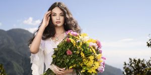 Mùa hè có hương vị gì? 05 loại nước hoa sống động, tươi mát cho quý cô thành thị