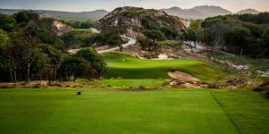Sân gôn The Bluffs ưu đãi các gôn thủ đạt được cú Hole-in-One