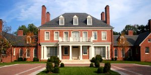 Dinh thự 1604 Winchester độc đáo nhất Bờ Đông được bán với giá 24,9 triệu USD
