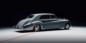 Sau tất cả, hãy cùng chiêm ngưỡng chiếc Rolls-Royce chạy điện đầu tiên trên thế giới