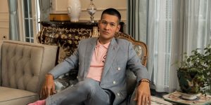 Đạo diễn Việt Tú – “Tôi thấy mình bay bổng một cách thực tế”