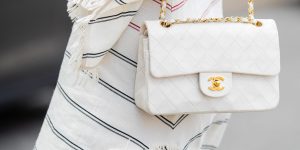 LUXUO Point: Túi Chanel, giày Louis Vuitton, đồng hồ Rolex, các thương hiệu xa xỉ đang bán điều gì?