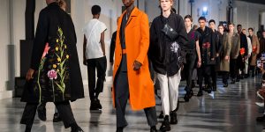 Valentino Thu/Đông 20/21: Phẩm chất nhất quán và không giới hạn của Pierpaolo Piccioli