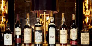 Chai rượu Whisky lâu đời nhất đang được đấu giá tại Sotheby’s