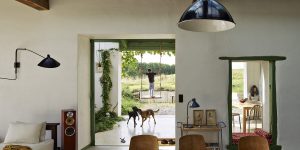 Nhà ở nông trại: Cuộc đời sống động từ một trang trại cũ miền Tây Nam nước Pháp