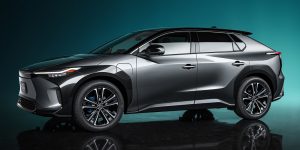 Tương lai Toyota và Subaru đặt vào Toyota bZ4X – Chiếc xe điện đầu tiên được bán ra vào năm 2021