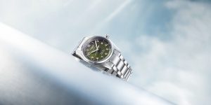 Longines Spirit tái xuất cùng sắc xanh uy quyền