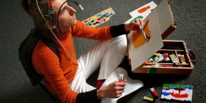 Neil Harbisson và sự tiến hoá giác quan của nghệ sỹ cyborg đầu tiên trên thế giới