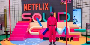 Chơi Squid Game ngoài đời thật? Hãy đến ga tàu điện Itaewon, Hàn Quốc