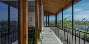 Sống bên dòng sông