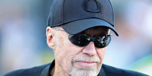 Tôi học được gì: 10 bài học từ Phil Knight – Người đứng đầu đế chế Nike
