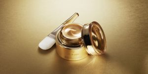 Clé de Peau Beauté ra mắt mặt nạ chứa tinh chất vàng 24K