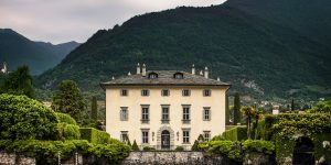 Travel Luxe: “House of Gucci” xa hoa lộng lẫy đã có mặt trên Airbnb