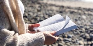 Sống tỉnh thức (P3): 4 cuốn sách quan trọng để thấy ra chân lý trong đời sống