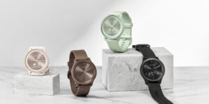 Garmin Hybrid vívomove Sport: Tính năng thông minh trong diện mạo cổ điển